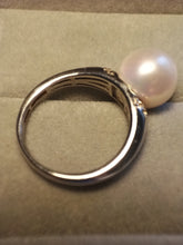 Load image into Gallery viewer, Cultured Pearl Dress Ring