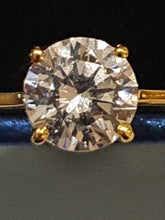 Load image into Gallery viewer, Swarovski Zirconia Ring & Pendant Set