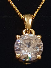 Load image into Gallery viewer, Swarovski Zirconia Ring & Pendant Set