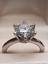 Load image into Gallery viewer, Moissanite 1 ct. Solitaire Ring